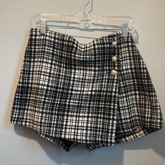 Forever 21 Pants - Forever 21 large plaid skort